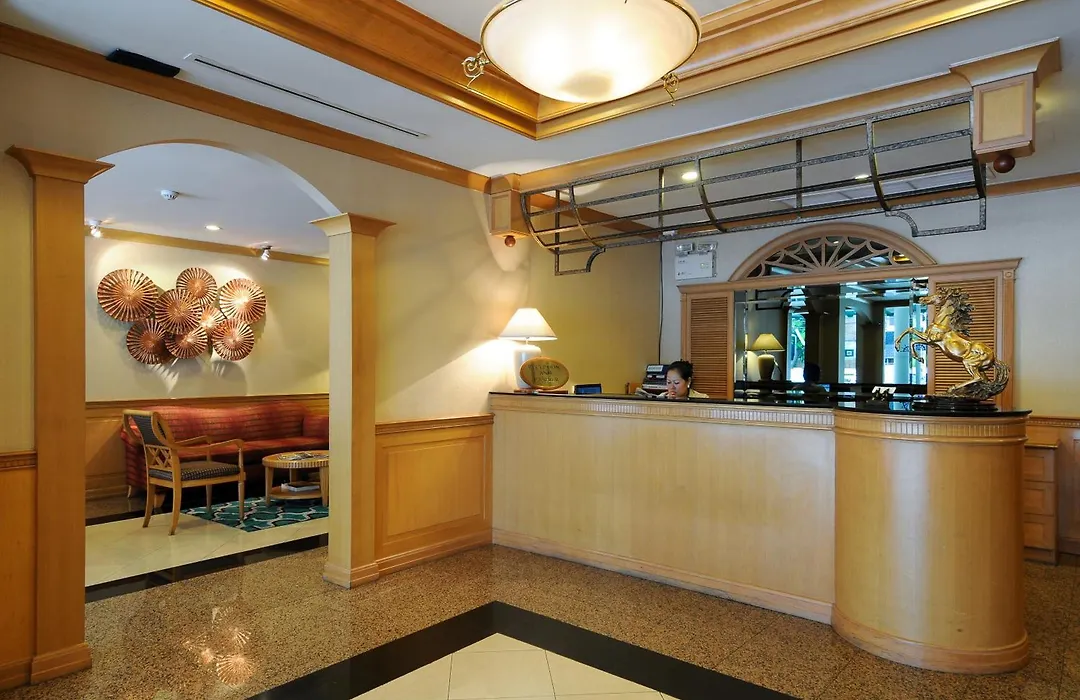 Admiral Suites Bangkok-1
