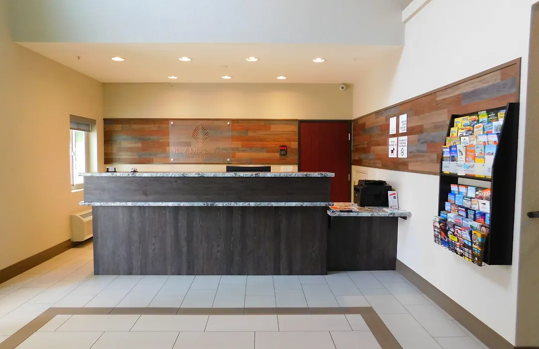 Island Suites-1