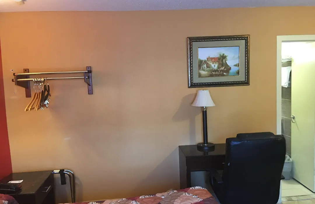 Travelodge By Wyndham Bay Shore Long Island-1