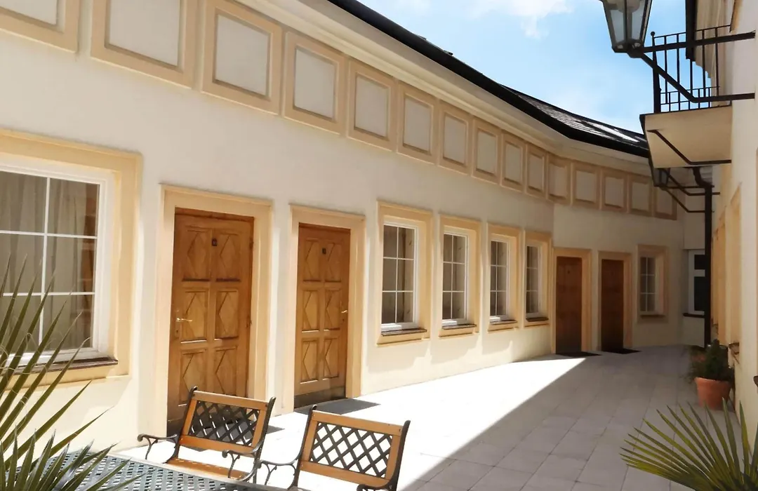 Hotel U Krize-1