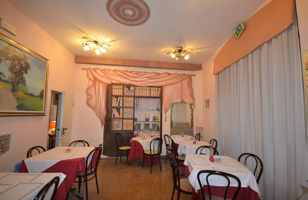 Hotel Leonardo-1