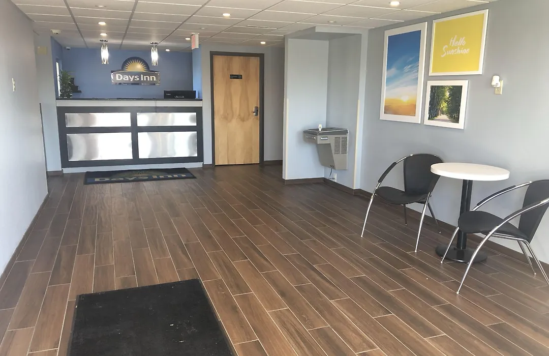 Days Inn By Wyndham Grove City Columbus South-1