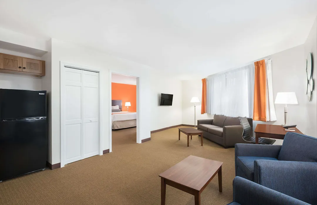 Howard Johnson By Wyndham Quincy/ Boston-1