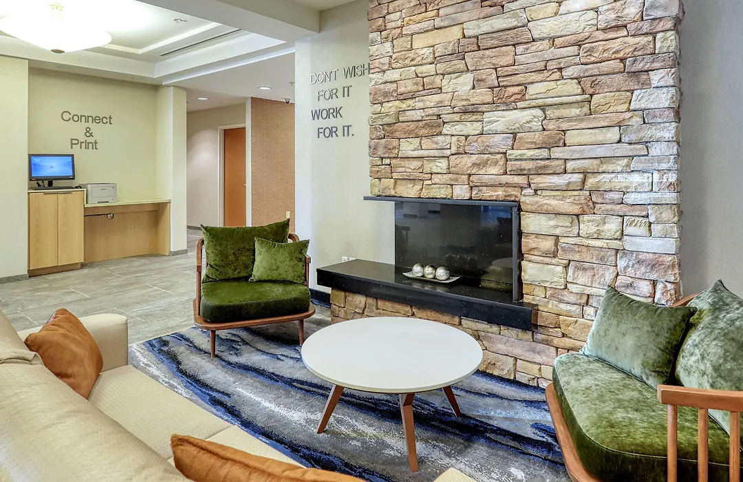 Fairfield Inn & Suites Woodbridge-1