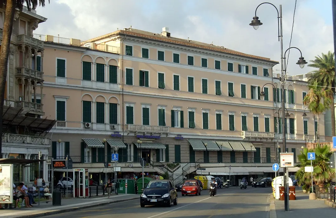 Hotel Mediterranee-1