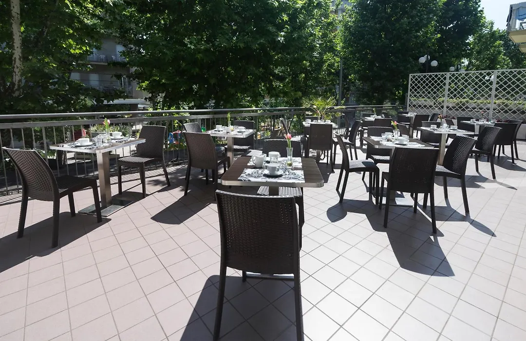 Club Meeting Hotel-1