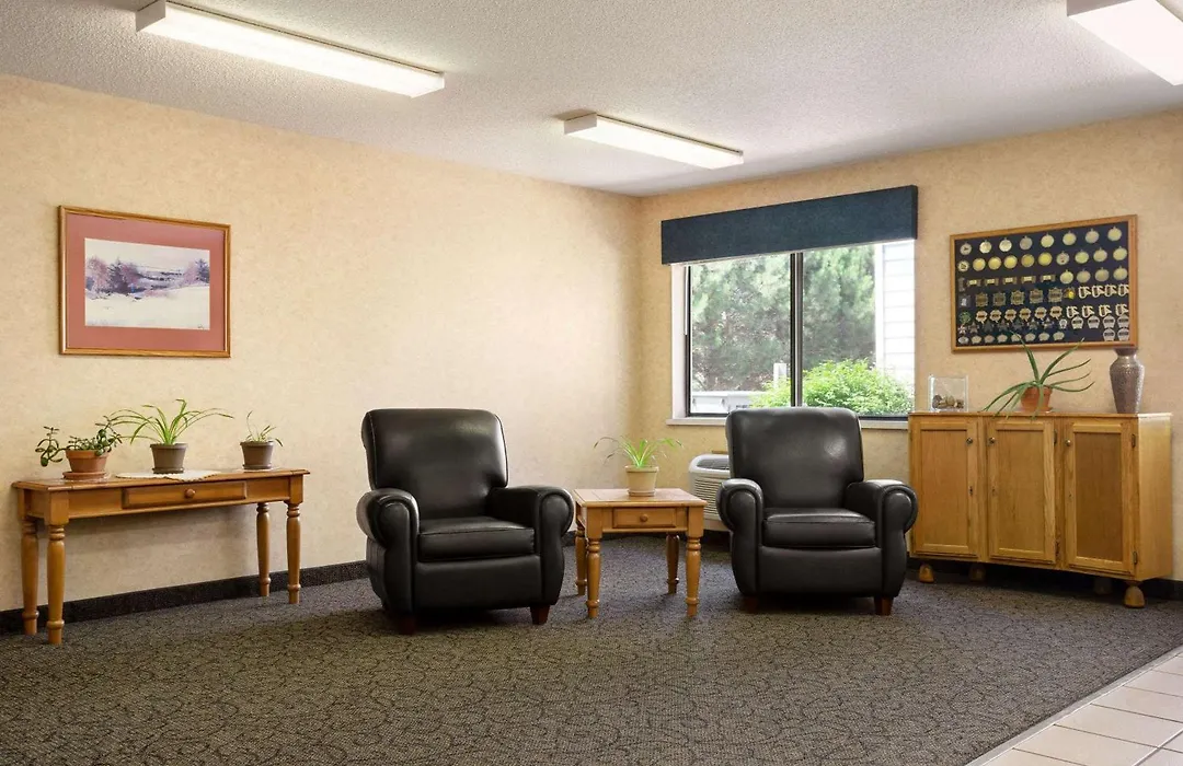 Travelodge By Wyndham Morrill-1