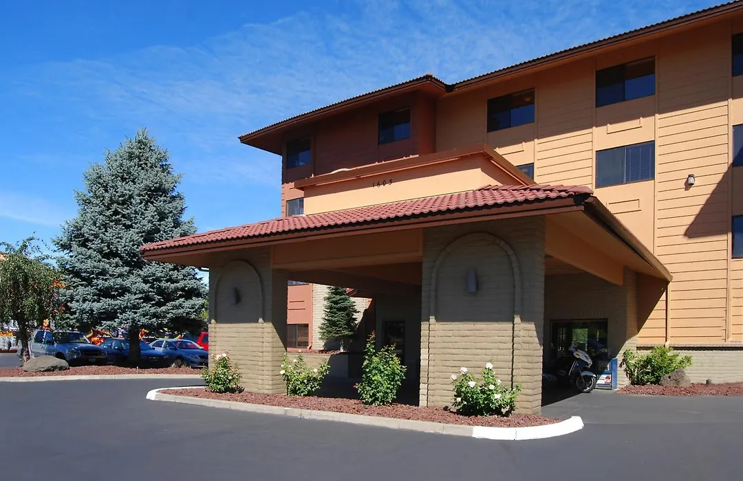 Baymont By Wyndham Yakima Riverfront-1