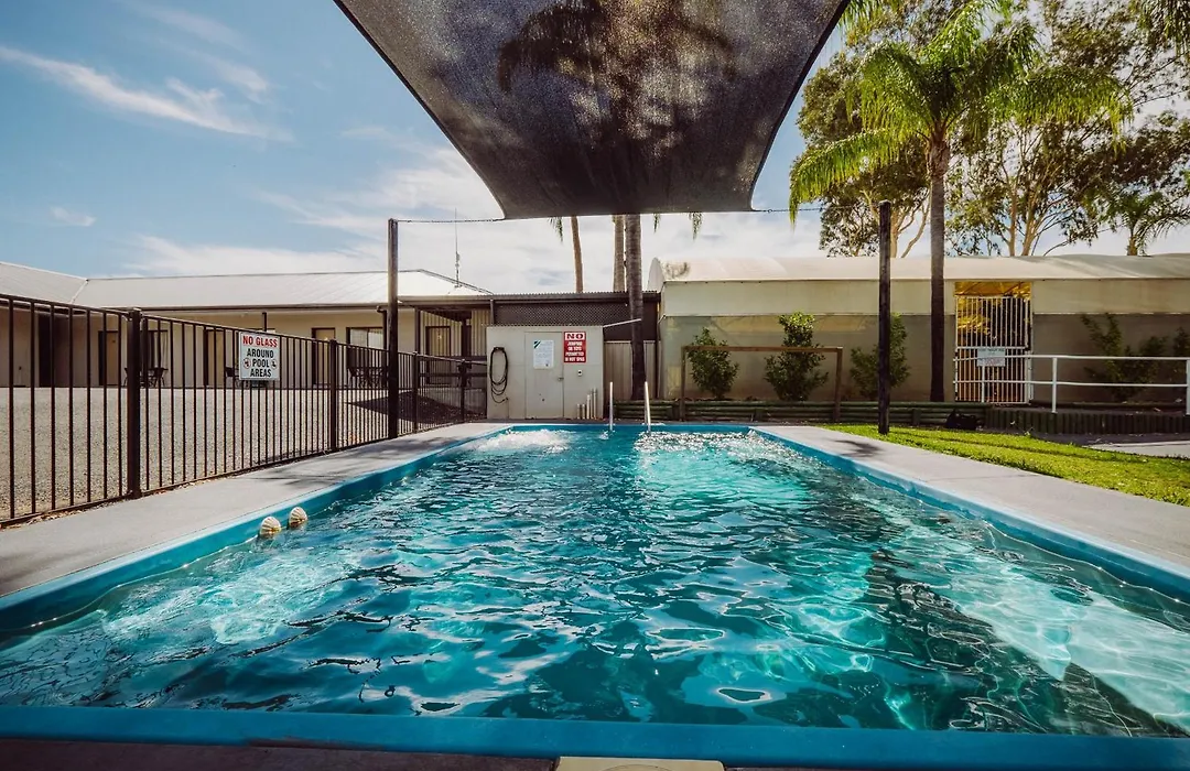 Artesian Spa Motel-1