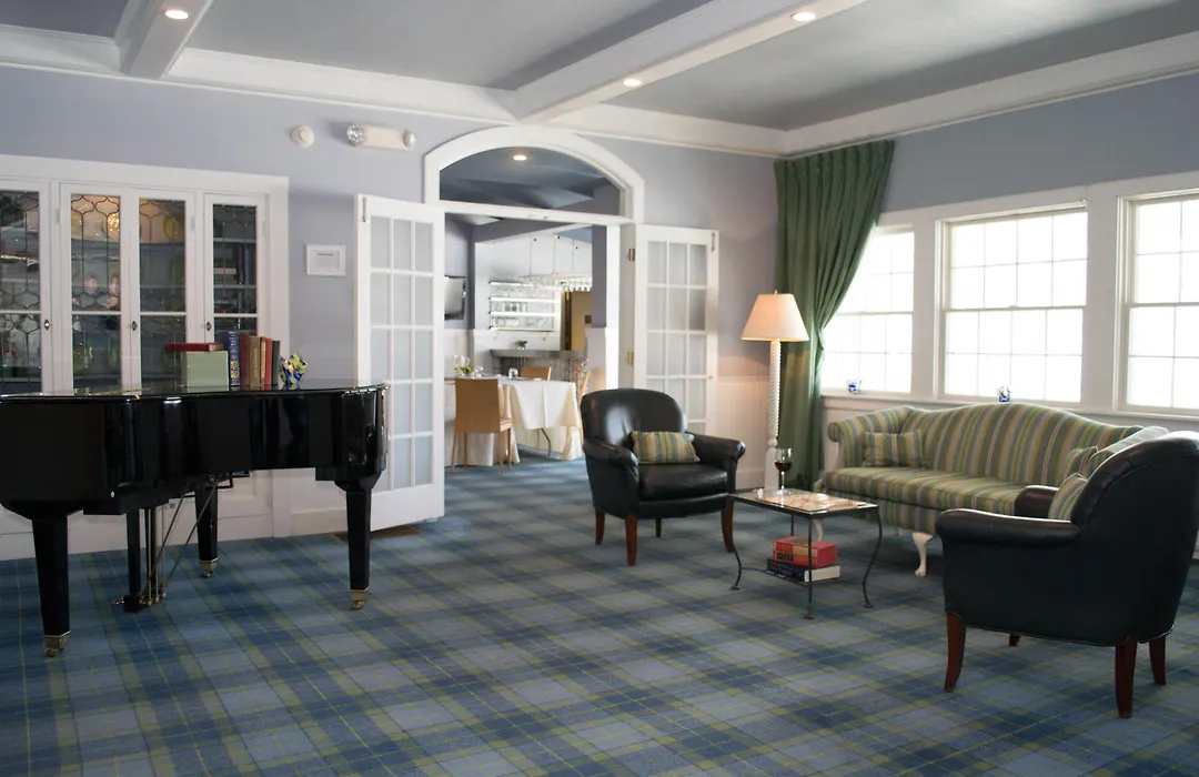 Breakwater Inn-1