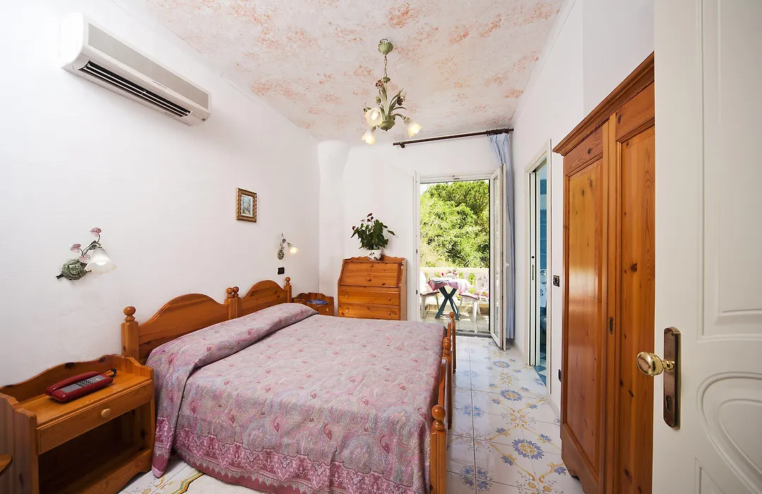 Hotel Giardino Delle Ninfe E La Fenice-1