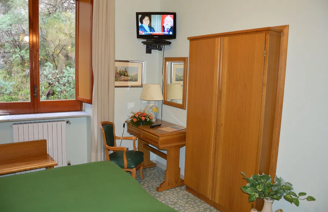 Hotel La Bussola-1
