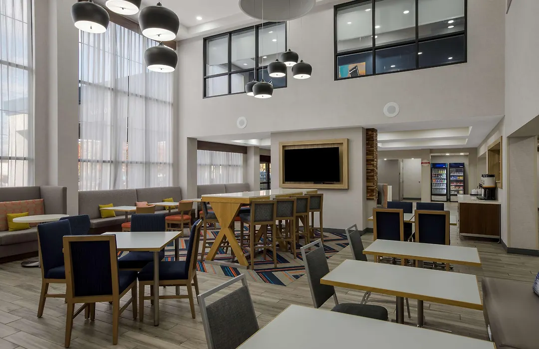 Hampton Inn Linden-1