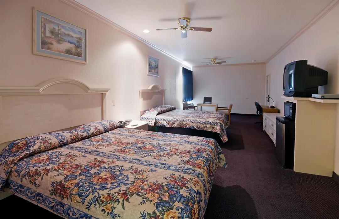 Americas Best Value Platinum Inn & Suites-1
