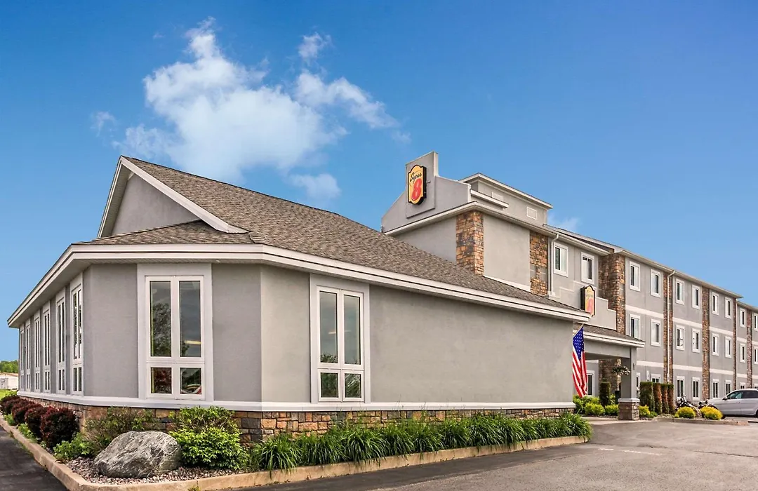 Super 8 By Wyndham Sault Ste. Marie-1