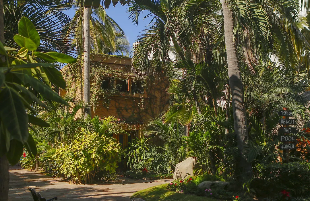 Villas El Rancho Green Resort-1