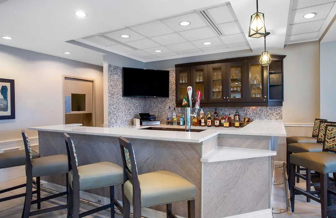 Hilton Garden Inn Islip/Macarthur Airport-1