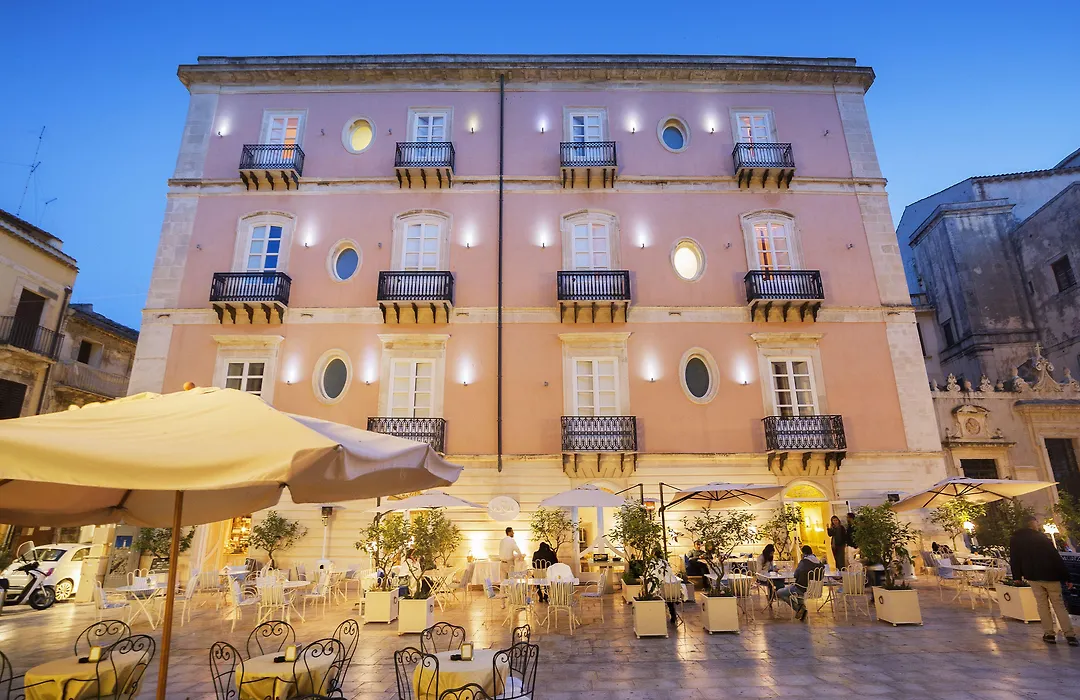 Palazzo Artemide - Vretreats, An Slh Hotel-1