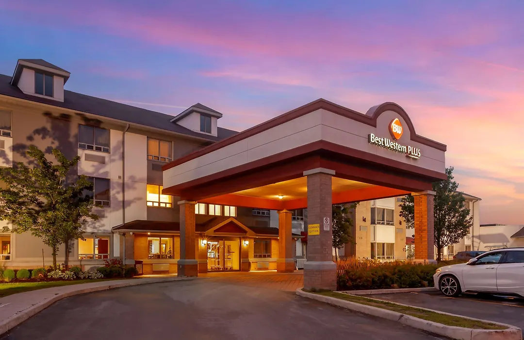 Best Western Plus Burlington Inn & Suites-1
