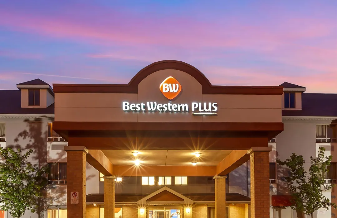 Best Western Plus Burlington Inn&Suites-1