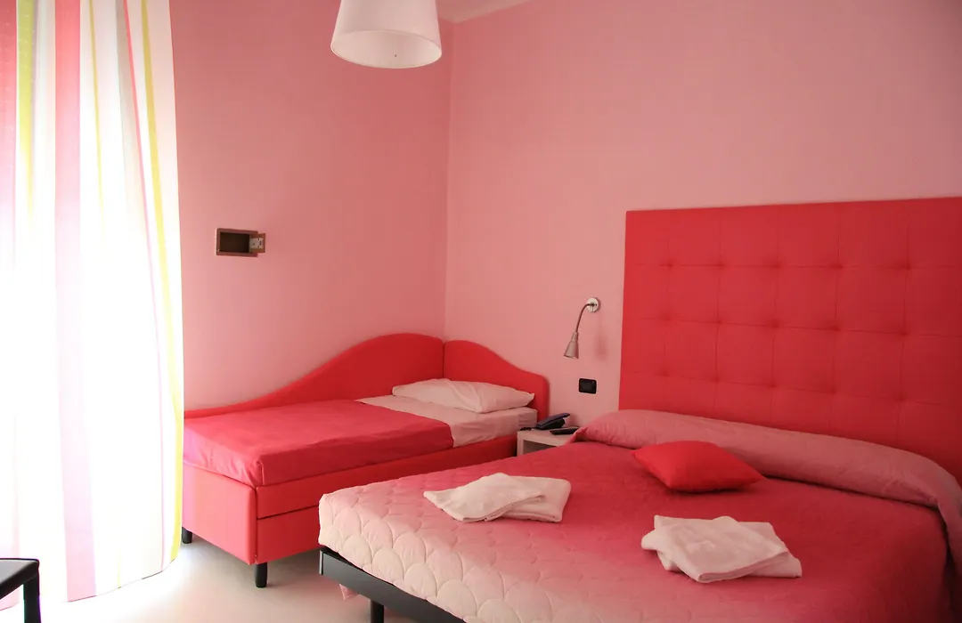 Hotel Leonardo-1