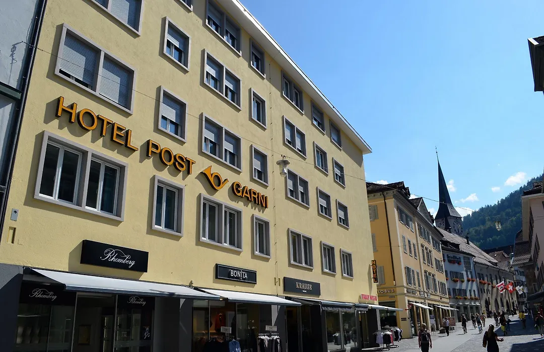 Central Hotel Post-1