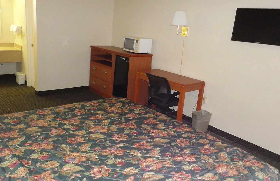 Knights Inn Crawfordsville-1