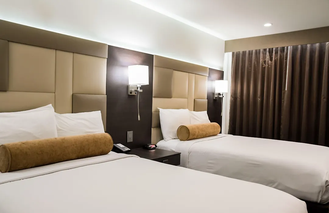 Hotel Xilo Glendale-1
