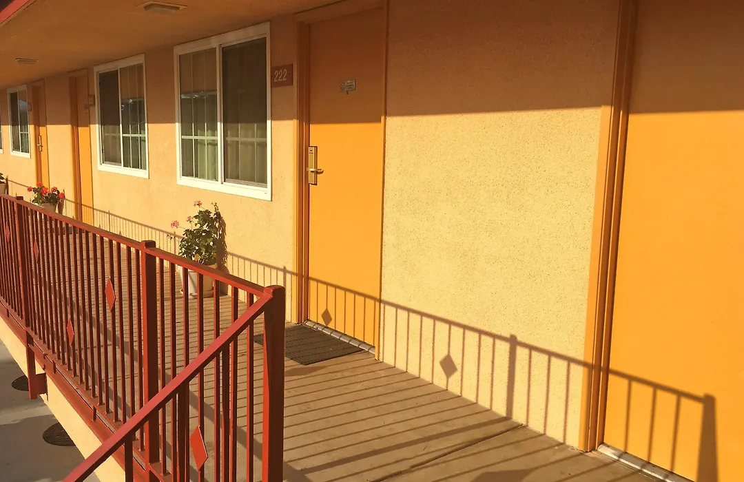 Americas Best Value Inn-1