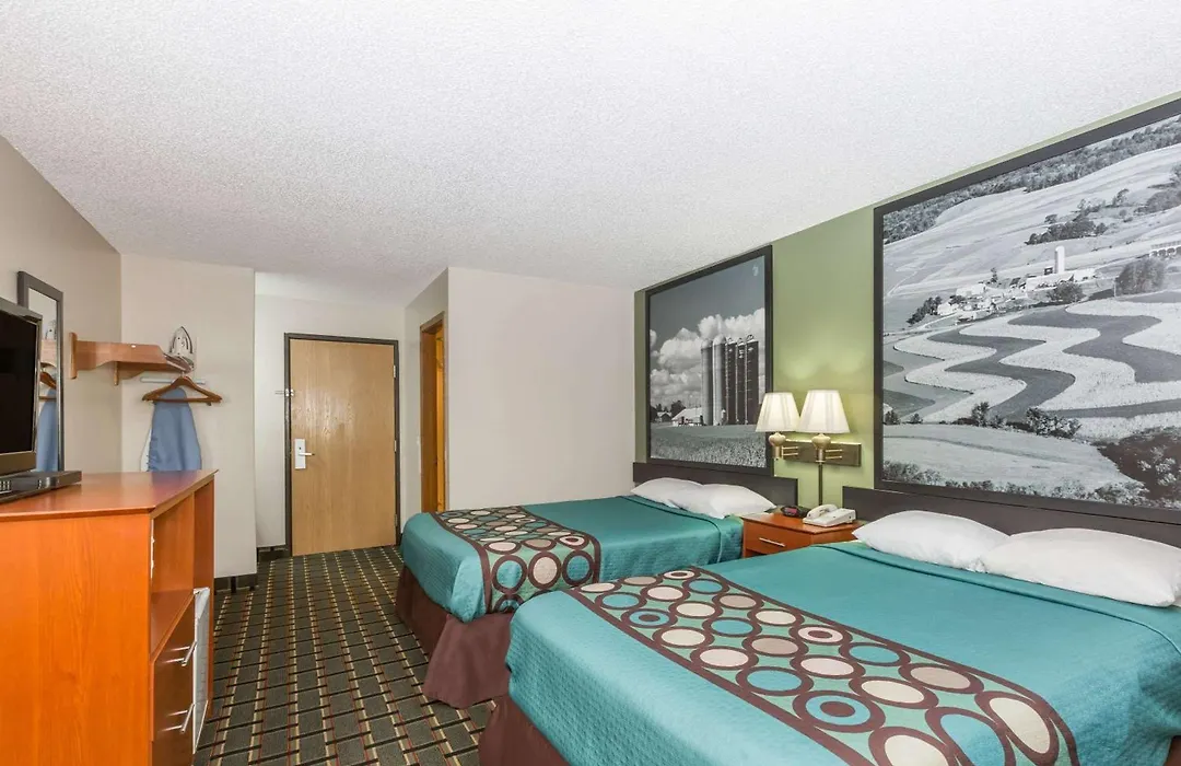 Super 8 By Wyndham Osceola Ia-1