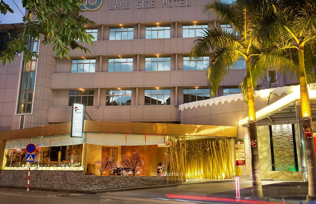Lake Side Hotel-1