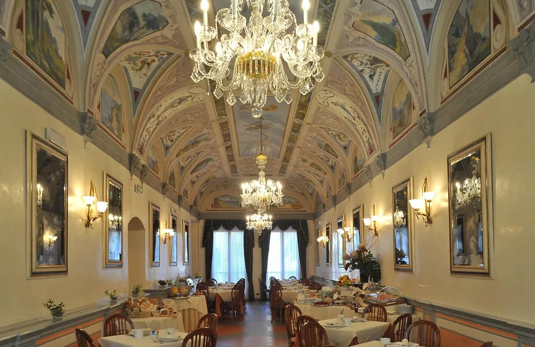 Hotel Degli Orafi-1