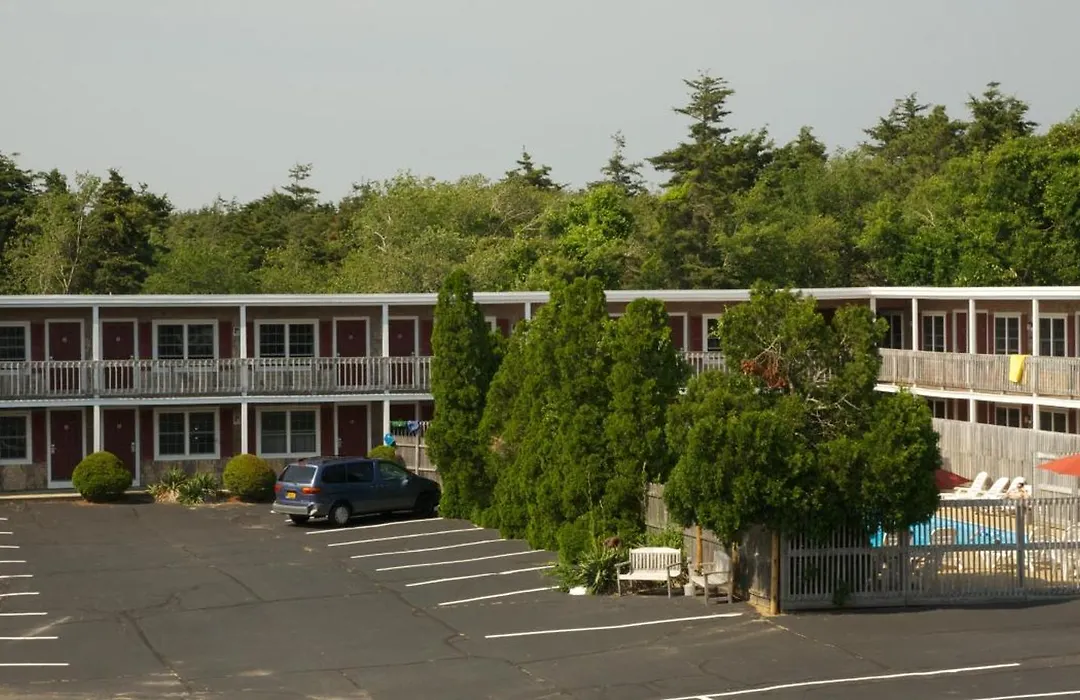 Holiday Hill Inn & Suites-1