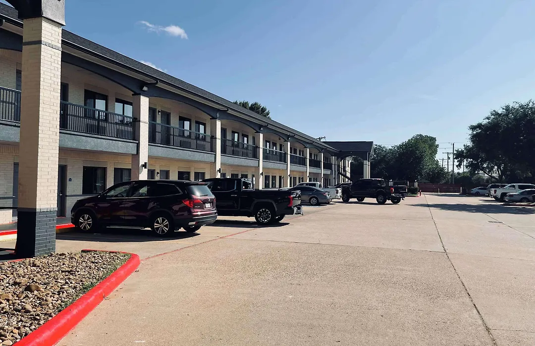 Days Inn By Wyndham Dickinson Tx-1