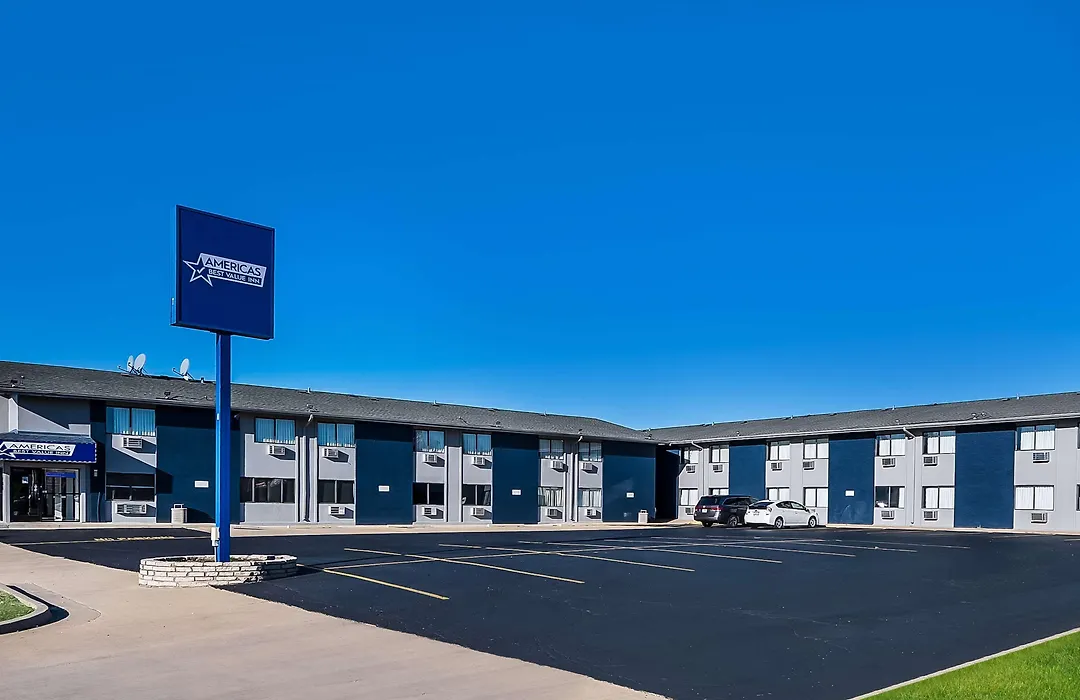 Americas Best Value Inn East Peoria-1
