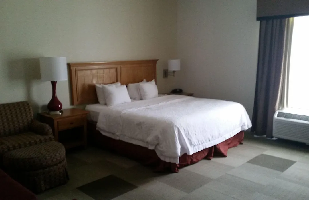 Hampton Inn Cortland, Ny-1