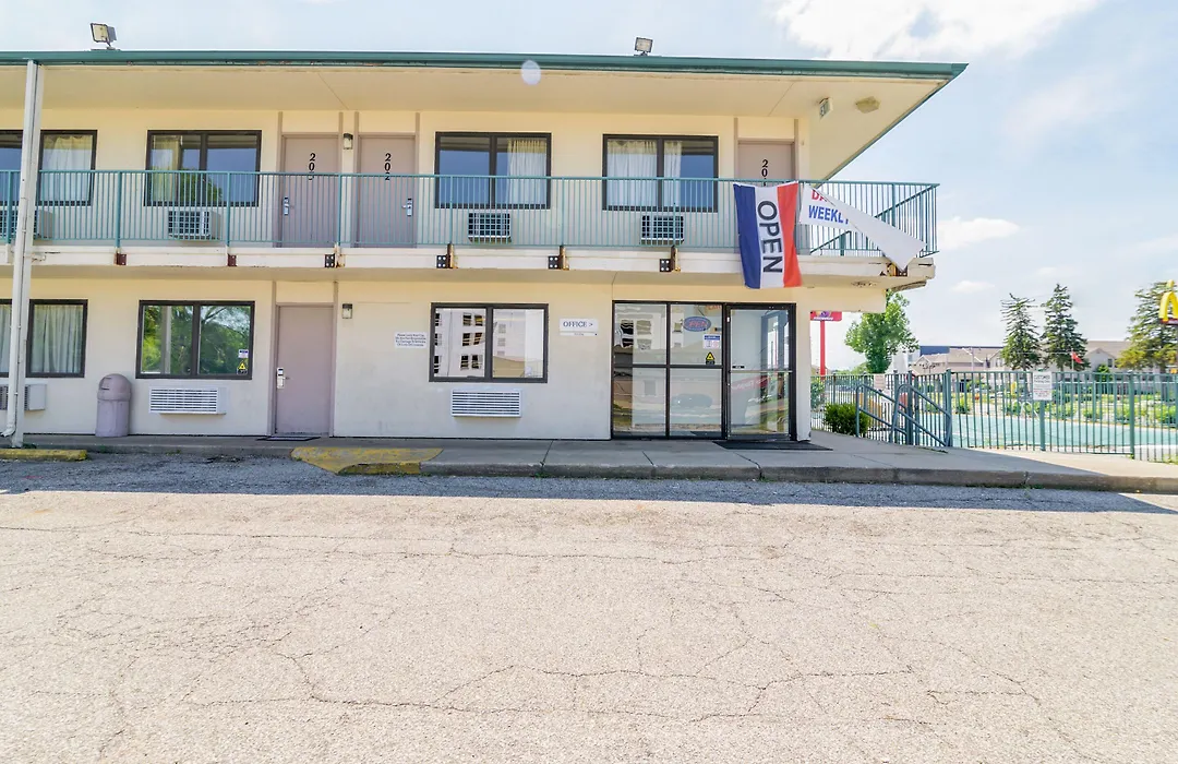 Oyo Hotel South Bend - Campus-1