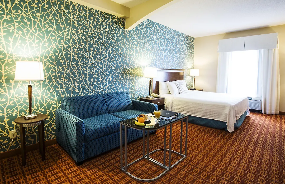 Fairfield Inn & Suites By Marriott Toronto Airport-1