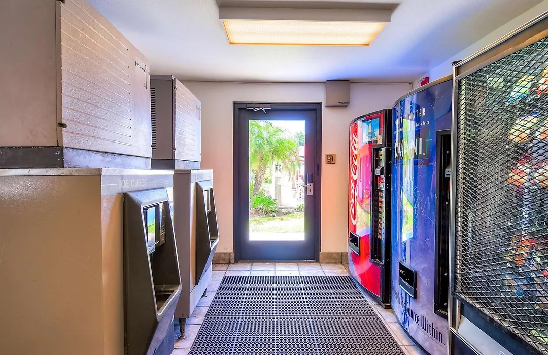 Motel 6-Corona, Ca-1