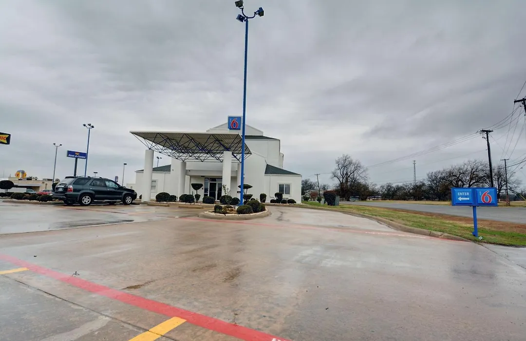 Motel 6-Denison, Tx-1