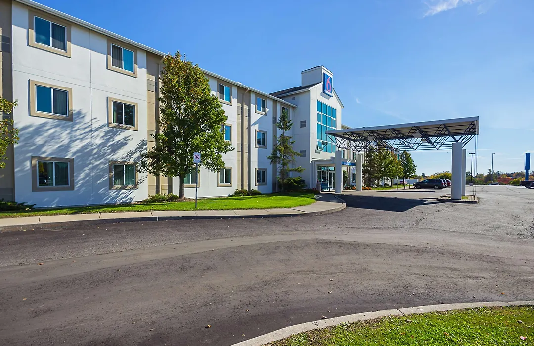 Motel 6-Whitby, On - Toronto East-1
