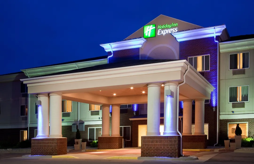 Holiday Inn Express & Suites Vermillion By Ihg-1