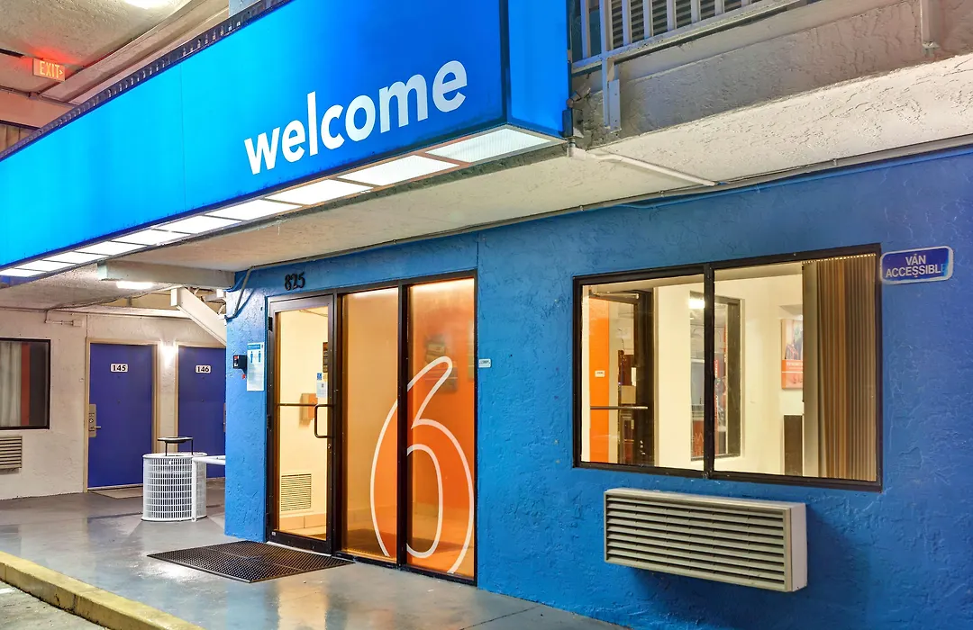 Motel 6 Dania Beach-1