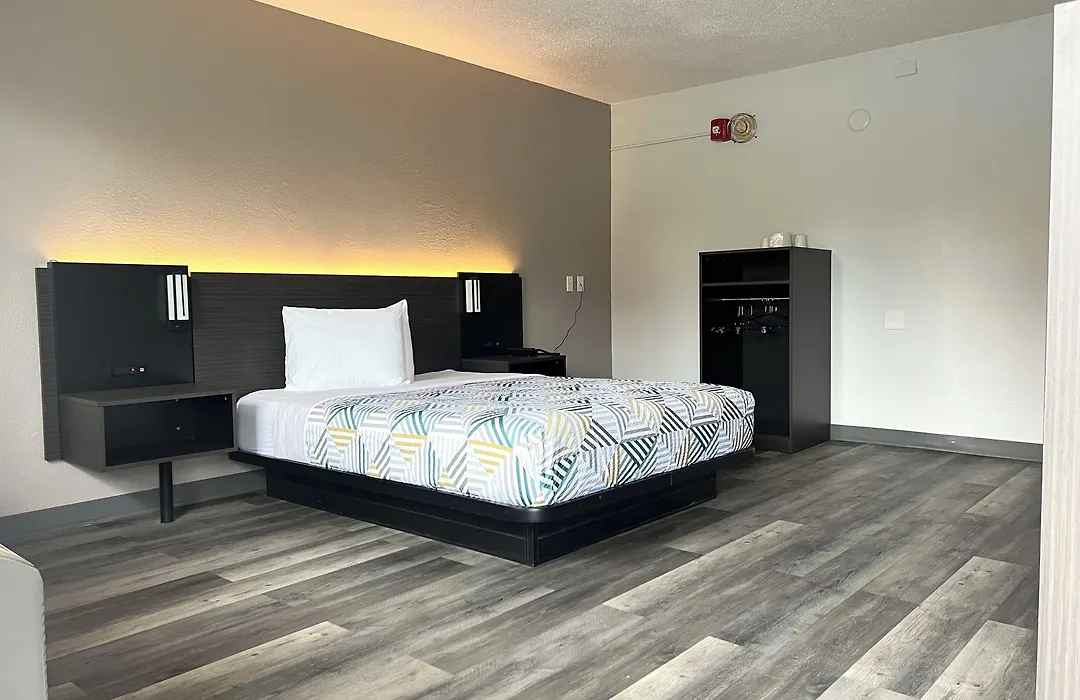 Motel 6-Middleburg Heights, Oh - Cleveland-1