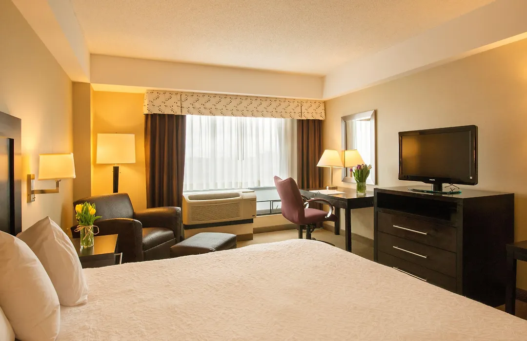 Hampton Inn & Suites Boston Crosstown Center-1