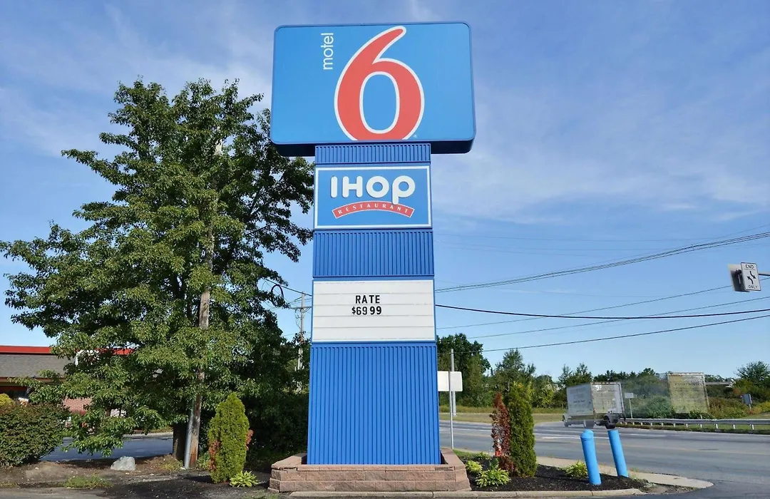 Motel 6-Tewksbury, Ma - Boston-1