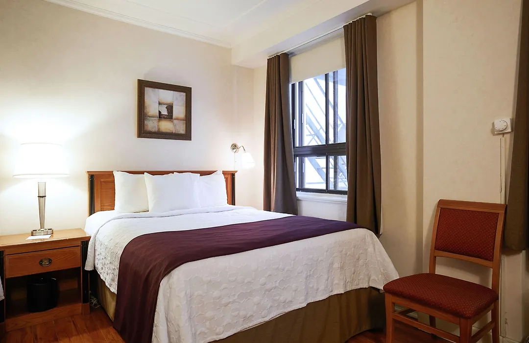 Hotel St-Denis-1
