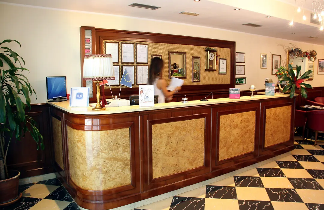 Hotel Regit-1