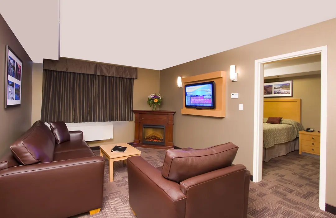 Woodlands Inn & Suites-1