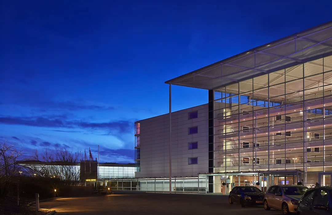 Radisson Blu Hotel London Stansted Airport-1